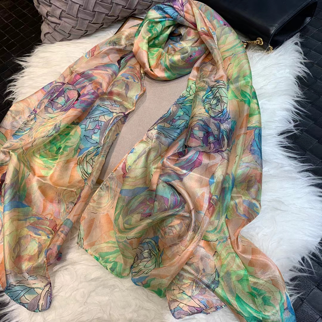 Ladies Green 100% Silk Scarf S - Shawl Wrap Winter บทวิจารณ์และราคา