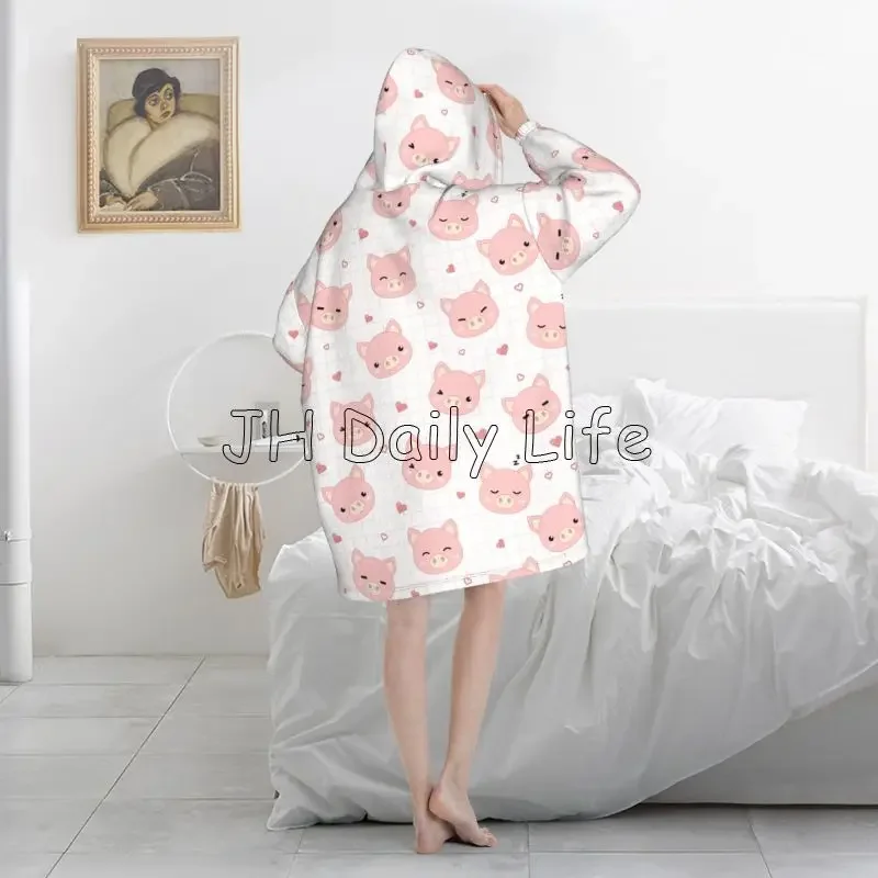 Cartoon Pigs Wearable Flannel  - Sherpa Hoodie Fleece บทวิจารณ์และราคา